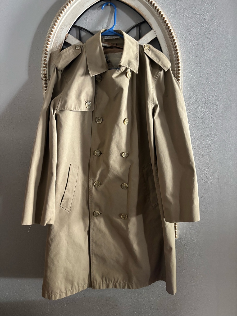Men's Khaki Trench Raincoat - Classic Double-Breasted Overcoat vintage